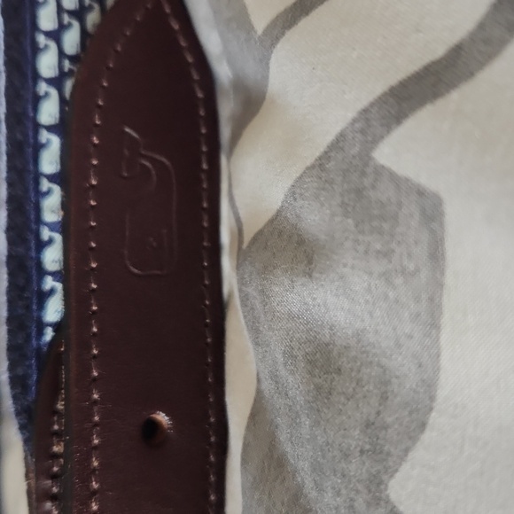 Vineyard Vine Whale belt - Picture 6 of 7